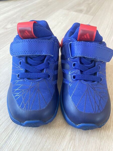 adidas スパイダーマン MARVEL キッズシューズ マジックテープ