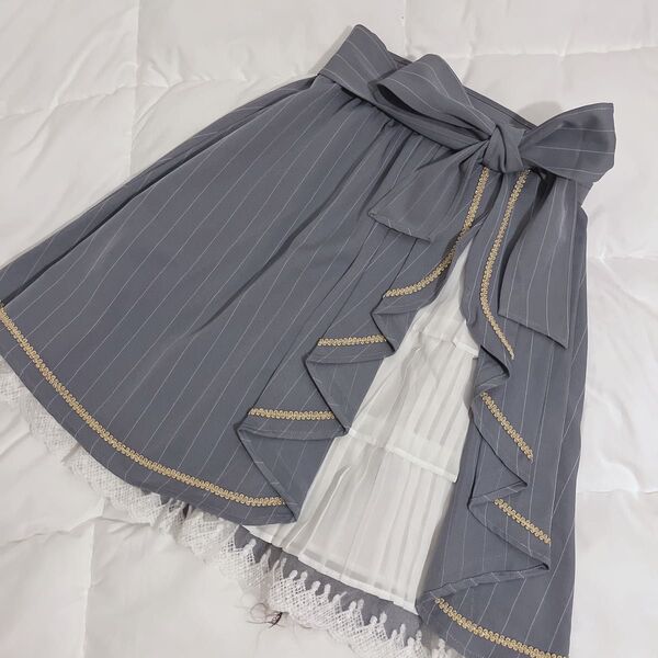 axes femme kawaii マーチングフリルスカート