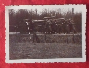 ●古写真 　野砲？を点検する陸軍の戦友たち 　裏面に書込み ■卍稀少! ナチスドイツ史料館 200711