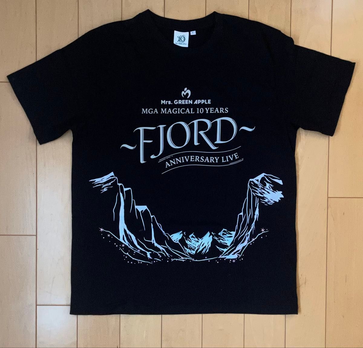 ☆MGA☆フィヨルド 限定 グリッターロゴTシャツXL+おまけ付き☆FJORD FJORD グリッターロゴTシャツ/ブラック/クロップド|Yahoo