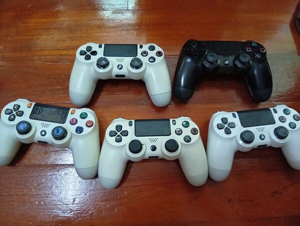ジャンク ps4 dual DUALSHOCK4 CUH-ZCT2J ワイヤレスコントローラー ブラック 純正 デュアルショック4