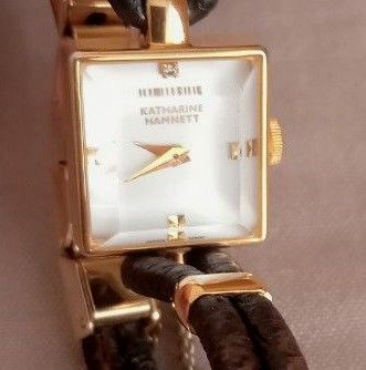 KATHARINE HAMNETT キャサリンハムネット ヴィンテージクオーツ腕時計 レディス ホワイト文字盤 稼働品