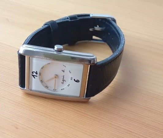 アニエスベー アニエスb 腕時計 クォーツ アナログ 白文字盤 シルバーケース 黒革ベルト 稼働品