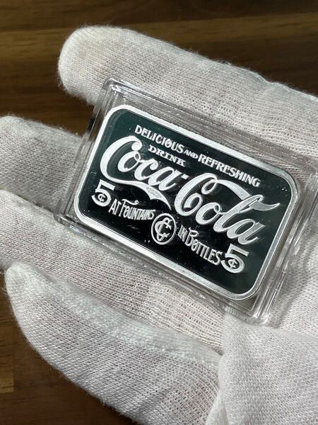 コカコーラ ヴィンテージ 1オンス シルバー ストラック バー 米国 ケース付 純銀 銀貨