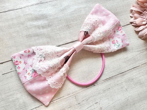 パッチワークリボンヘアゴム、森のお嬢さん。 プリンセスピンク【ハンドメイド】 かわいい、手作り、髪留め、大人、子供、レース