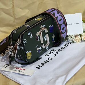【新品・未使用・人気商品】MARC JACOBS × スヌーピー コラボバッグ ショルダーバッグ レザー ダブルファスナー