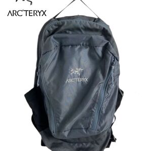 ARC’TERYX マンティス26(旧ロゴ)グレー 大人気 MANTIS26 アークテリクス GREGORY