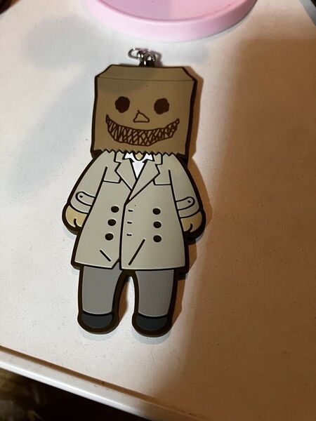 笑み男 キーホルダー