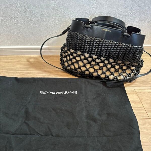 EMPORIO ARMANI ショルダーバッグ かごバッグ 2Way ブラック 保存袋付き ハンドバッグ トートバッグ レザー