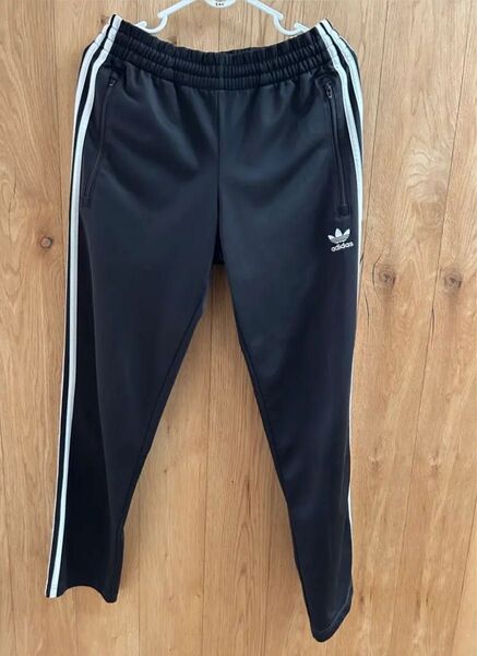adidas アディダス AV1008 トラックパンツ 3ライン ジャージ S