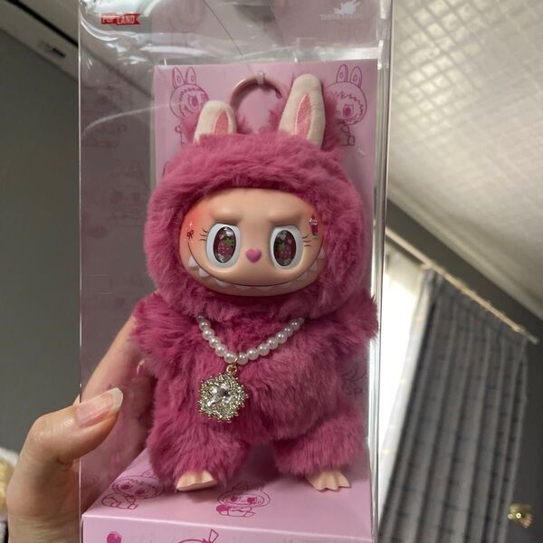 海外限定LABUBU ZIMOMOラブブ ふわふわ いちご キーホルダー