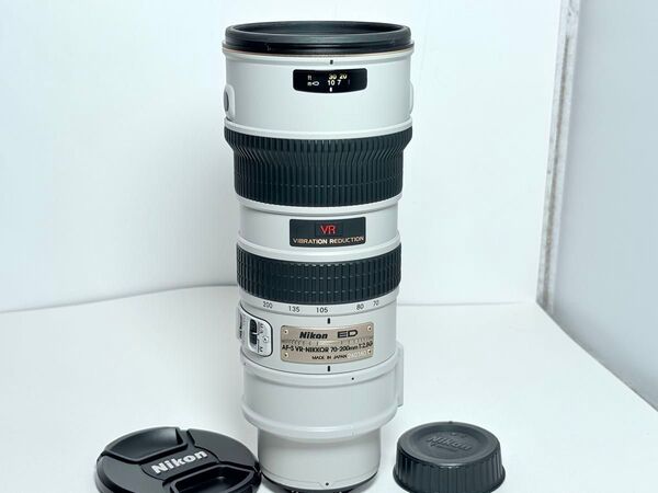 希少なグレー ニコン AF-S Zoom Nikkor 70-200mm F2.8 G ED VR IF