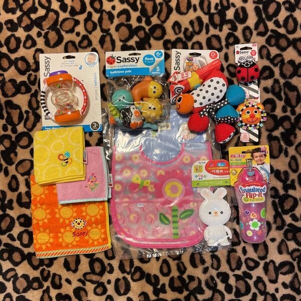 サッシー ベビー用品 スタイ ラトル タオル マグ 他 sassy