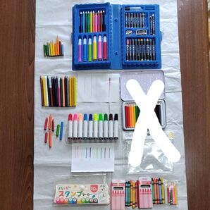 カラーペン 水性 色鉛筆 クーピー クレヨン スタンプ 鉛筆削り 消しゴム バラエティアートセット ミニ色鉛筆18色は新品