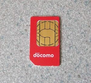 ドコモ docomo SIM カード 赤