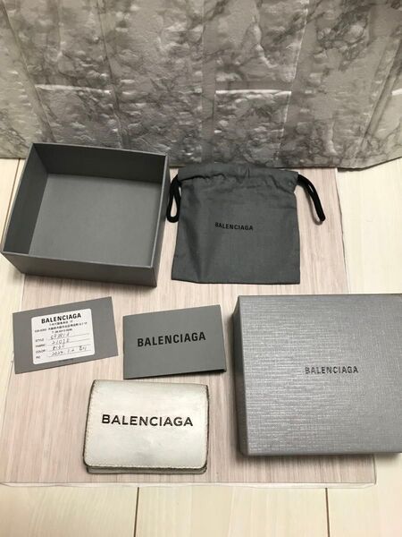 BALENCIAGA 三つ折り財布 バレンシアガ 財布 コンパクトウォレット
