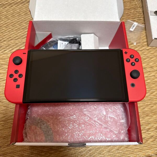 Nintendo Switch (有機ELモデル)本体 マリオレッド 128GBマイクロメモリーカード付き