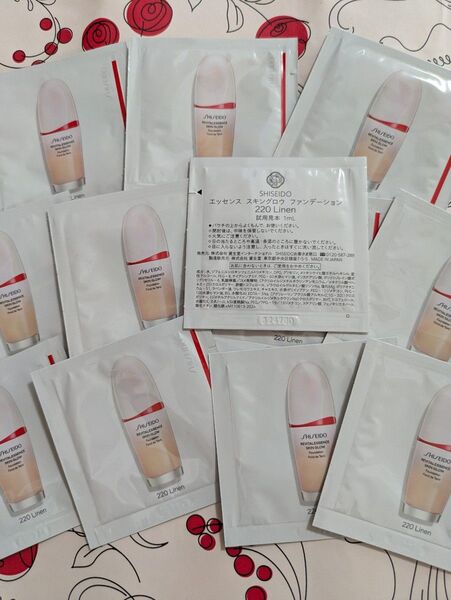 SHISEIDO 資生堂 エッセンス スキングロウ ファンデーション 220Linen 12包
