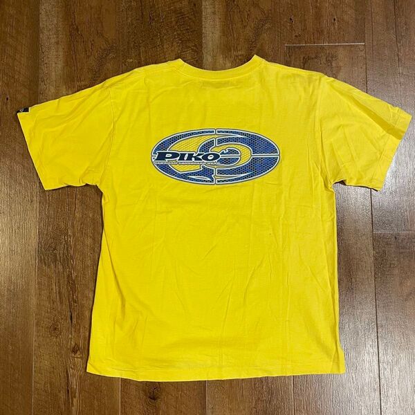 y2k 90s PIKO Tシャツ 半袖Tシャツ 古着 ロゴ センターバックプリント イエロー シングルステッチボックスシルエット