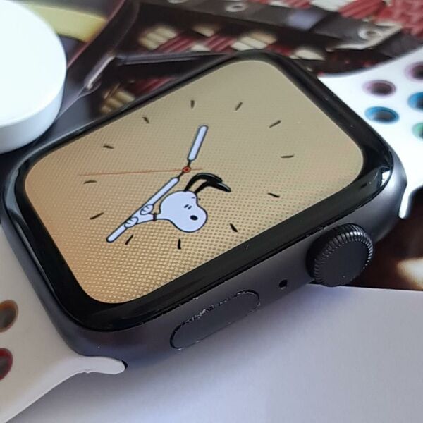 AQK07 アップルウォッチ SE 44mm GPS Apple Watch