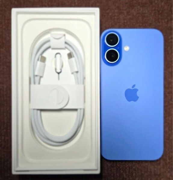 最安値 美品 iPhone16 128GB ウルトラマリン SIMフリー 最大バッテリー容量100% 付属品完備 おまけ付き