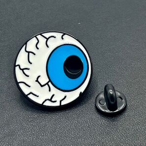 PN040 ラペルピン 目玉 眼 瞳 ピンバッジ ブローチ ピンブローチ ピンズ