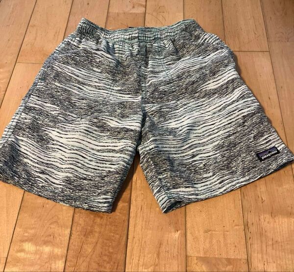 パタゴニア ハーフパンツ ショートパンツ 140 半ズボン 海水パンツ ターコイズブルー 総柄 水陸両用