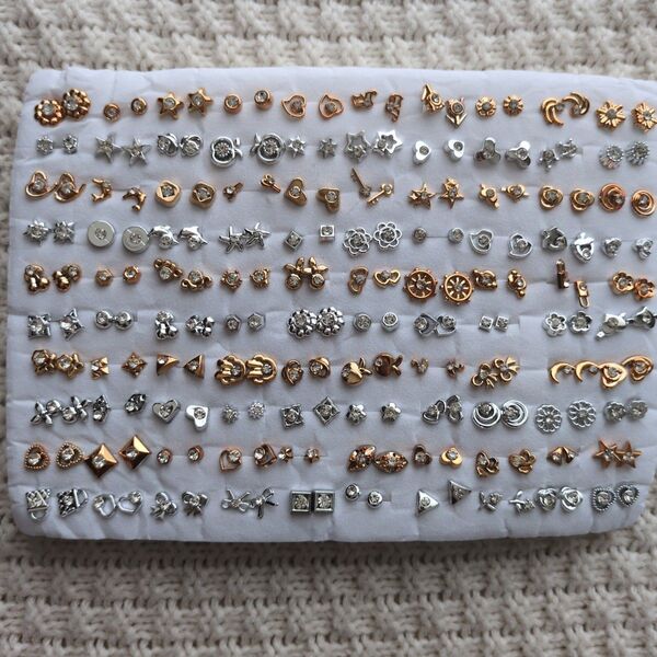 【新品未使用】ピアスセット 金属アレルギー 樹脂ピアス 100ペア 200点 大量 シルバー ゴールドカラー ゴールド セット