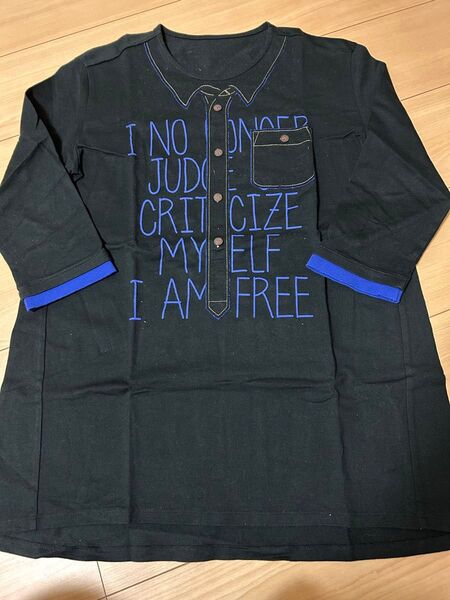 【美品】セレクトショップデザインTシャツ