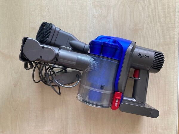 ジャンク 純正品 DC31 dyson ダイソン掃除機 コードレスハンディクリーナー サイクロン式 バッテリー充電器 PSEマーク