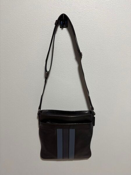 【美品】COACH コーチシボ革 オールレザー ショルダーバッグ 黒 ブラック レザー クロスボディバッグ 斜め掛け