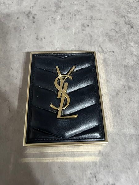 YSL アイシャドウパレット 4色 ピンク系