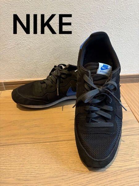 【今だけ大特価】ナイキ インターナショナリスト 黒×青