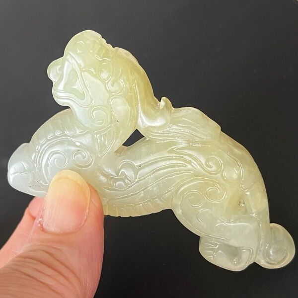 古翡翠 和田玉 羊脂 白玉 黄玉 古玉 彫刻 手彫り 神獣 ネフライト 軟玉 中国王朝 アンティーク 置物 風水 お守り 希少