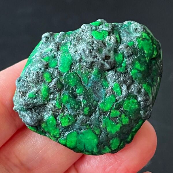 高品質 スパイダーターコイズ 原石 82.25ct ネットターコイズ スパイダーウェブ グリーン 天然石 鉱物 希少 一点物