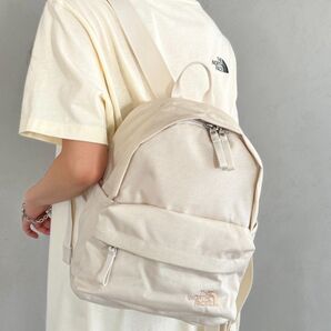 【新品未使用】韓国ノースフェイスホワイトレーベルミニリュックデイパックTNFDAYPACKMINIサンドベージュ