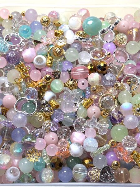 【S-001 】★今だけ超お得!★ガラスビーズmix【ライト系色】ブレスレット ハンドメイド 100ml買うともう100ml