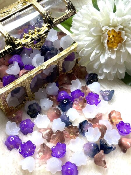 No.97 【完売】鈴蘭ビーズ ガラス製 200個
