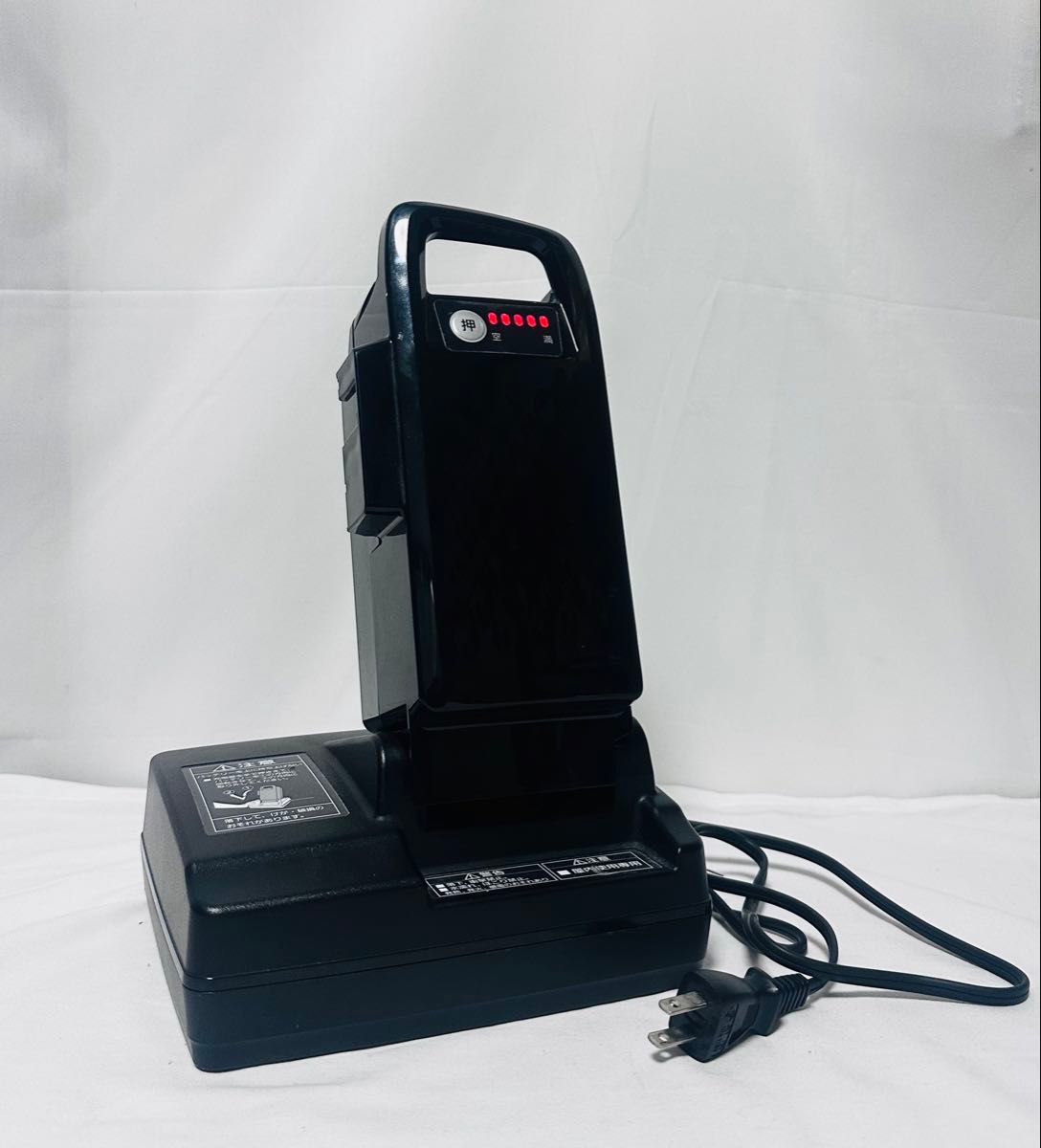 大値下げ‼️バッテリー/PASSE-L/パッセL鍵付き 12Ah 新品 美品】バッテリー PASSE-L/パッセL 鍵付き 12Ah 充電器付き