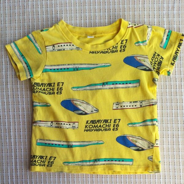 【キッズ 95cm 男の子 新幹線半袖Tシャツ】かがやき はやぶさ こまちデザイン 黄色