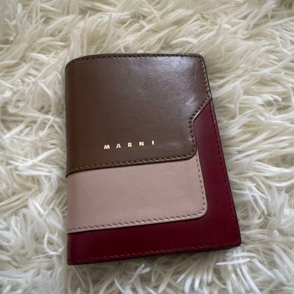 マルニ 折り財布 ピンク×ブラウン×レッド バイフォールド MARNI