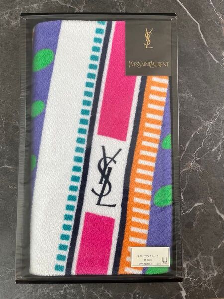 Yves Saint Laurent スポーツタオル マルチカラー 未使用(箱はつきません)
