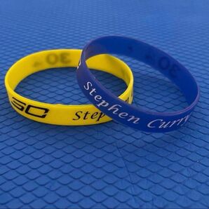 新品未使用 ステフィンカリー ラバーブレスレット 2本セット ウォリアーズ