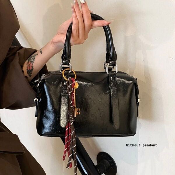 SHEIN ショルダーバッグ 黒 エナメル ブラック ハンドバッグ pu