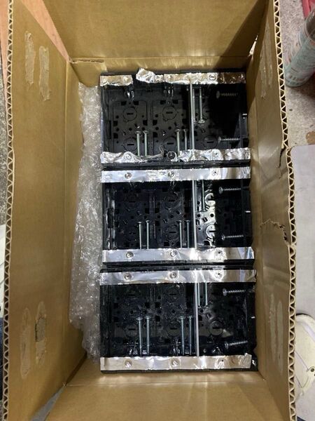 SB-3W。未来工業3ヶ用スライドボックス24ヶ。 SB-3W