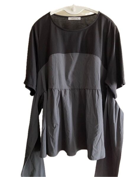 美品/送料込 切替リボン付きトップス 大きいサイズ 半袖