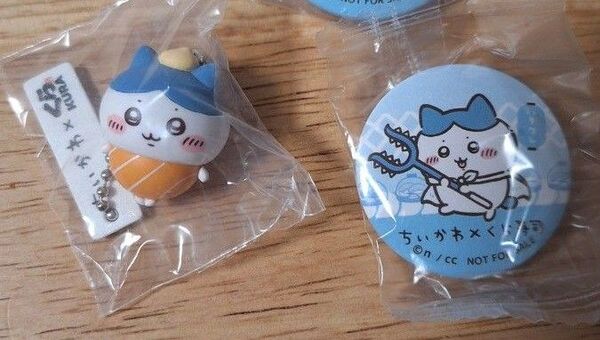 新品未開封ハチワレ フィギュア&缶バッジセット ビッくらポン キーホルダー マスコット ちいかわ くら寿司
