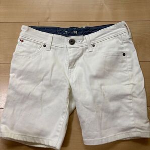 リーバイス ショートパンツ 膝上ホワイトデニム
