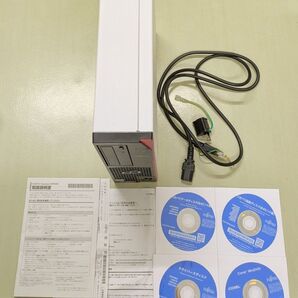ESPRIMO D587/RW Windows 10 Home i5-6500