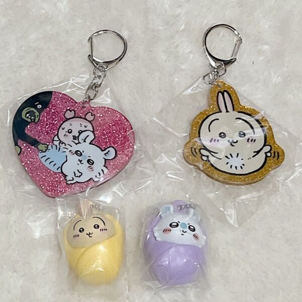 ちいかわ ラメアクリルキーホルダー4 モモンガ&古本屋 うさぎ おくるみマスコットチャーム うさぎ モモンガ